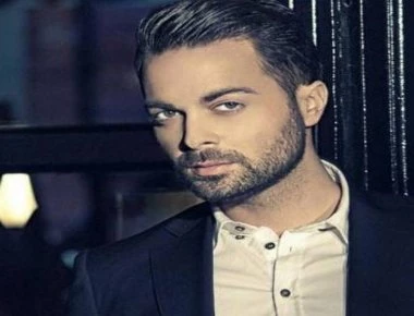 H πρώτη φωτογραφία του Ηλία Βρεττού από το νοσοκομείο (φωτό)